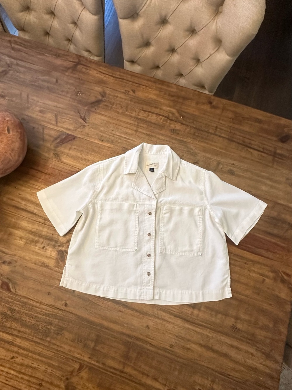 Universal Thread White Short Sleeve Button Front Boxy Camp Shirt